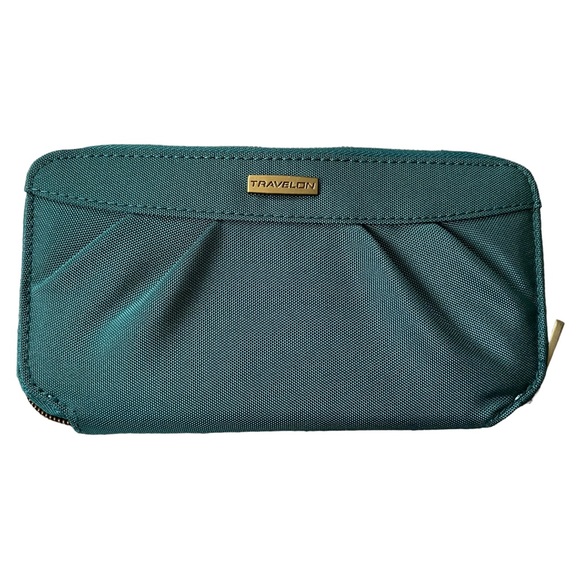 Travelon Bags Travelon Safe Id Rfid Blocking Wristlet Green 4